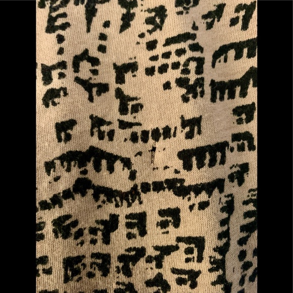 VS Cowl Neck Top - Picture 4 of 4